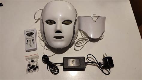 Led Maske F R Gesicht Und Nacken Hauttherapie Kaufen Auf Ricardo