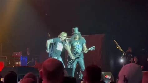 Guns N Roses Bautizan El 2023 Con Show Plagado De Rarezas Revisa El Setlist — Futuro Chile