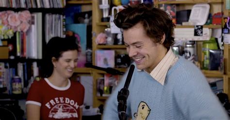 Watch Harry Styles' Joy-Filled NPR Tiny Desk Concert - Music Feeds