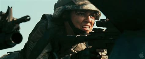 Battle Los Angeles - Trailer Caps - Michelle Rodriguez Image (27015504 ...