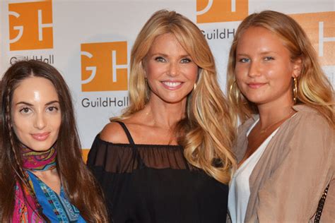 Christie Brinkley and Daughters Receive Style Influencer Award