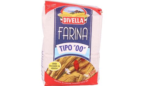 Fino A Pacchi Di Farina O Semola Di Grano Duro Divella Da Kg