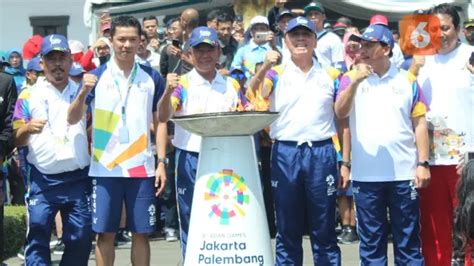 Dukung Asian Games Combiphar Meriahkan Pawai Obor Di Bandung Health