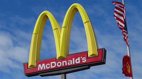 Why the McDonald’s Logo Uses the Colors Yellow and Red | Mental Floss