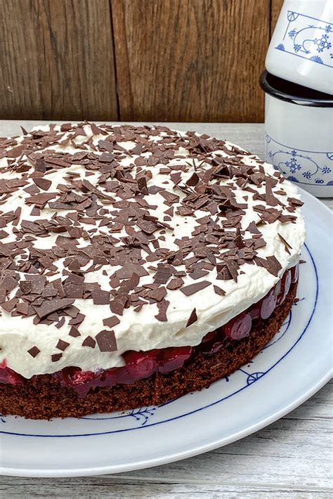 Schoko Kirsch Kuchen Mit Sahne Cremigen Schoko Kirsch Kuchen Vom