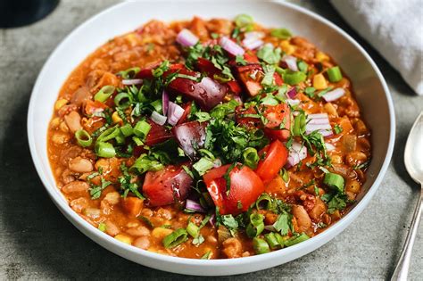 Pinto Bean Vegetable Chili – Flourist