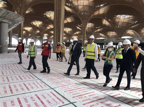 Four Diplomats Praise Cambodia for Achievements at Techo International