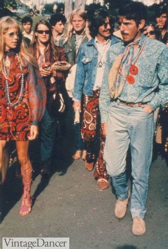 Hippies in the 60s : Fashion, Festivals, Flower Power