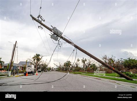 Punta Gorda Florida,weather Hurricane Charley damage wind destruction ...