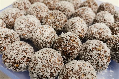 No Bake Choc Nut Balls Recipe Recipe Cart