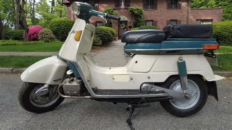 This Rare 1962 Honda Juno M80 Boxer Scooter Is Currently Up For Grabs