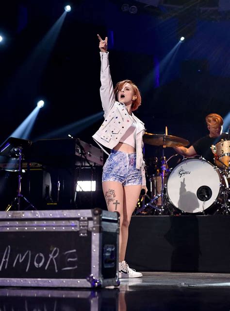 Hayley Williams Performs Live At 2014 Iheartradio Music Festival Hd Phone Wallpaper Pxfuel