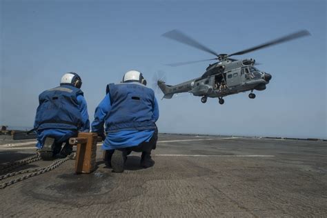 DVIDS Images USS Fort McHenry Operations Image 1 Of 4