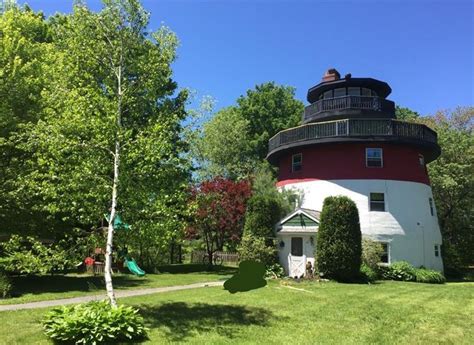 On the Market: A Lighthouse-Shaped Home in Maine