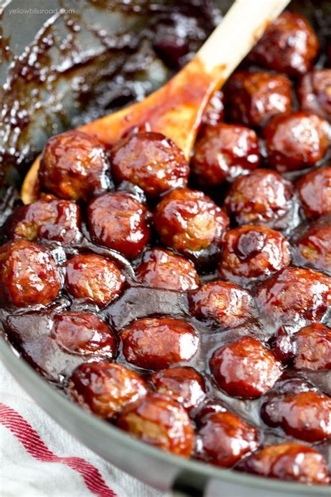 Spicy Cranberry Meatballs Recipe Recipes Appetizers Easy Barbecue