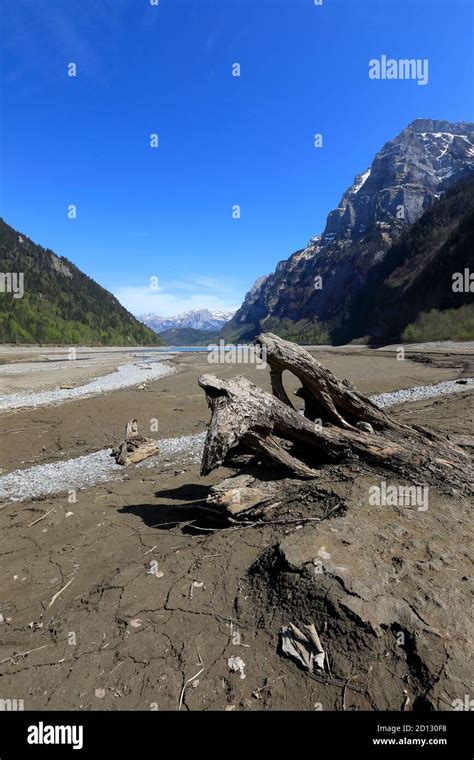 Dry Lake Kl Ntalersee And Gl Rnisch Ridge In The Swiss Alps