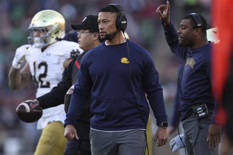 Notre Dame Is Bringing Lsu S Mike Denbrock Back To Irish As Offensive Coordinator Ap Sources Says