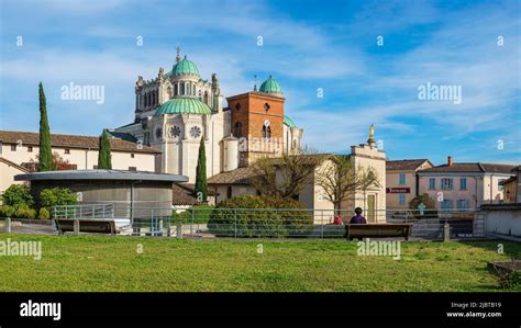 France Ain Ars Sur Formans Sanctuaire D Ars D Di Saint Jean Marie