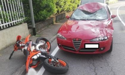 Violento Scontro Tra Un Auto E Una Moto Da Cross A Ponteranica Ferito