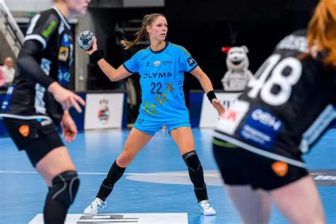 Sg Bbm Verl Ngert Mit Kapit Nin Xenia Smits Handball Papst