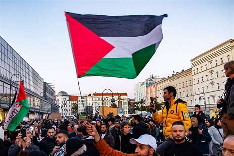 Nahostkonflikt In Berlin Neuk Lln Spaziergang Durch Ein Viertel Im