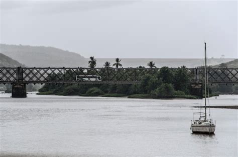 Vista Da Hist Rica Ponte De Ferro Domo Pedro Ii Foto Premium