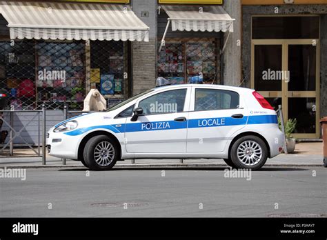 Italian police car hi-res stock photography and images - Alamy