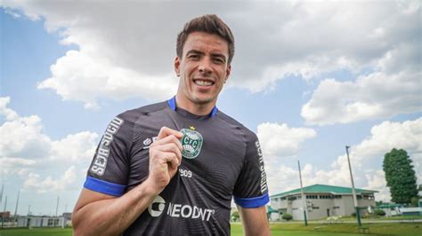 Goleiro Luan Polli assina contrato o Coritiba até 2024