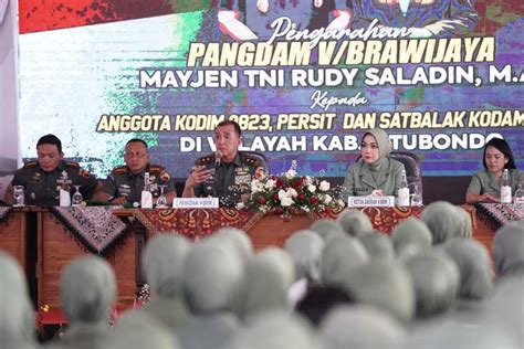 Pangdam Brawijaya Tegaskan Peran Strategis Anggota Tni Yang Harus