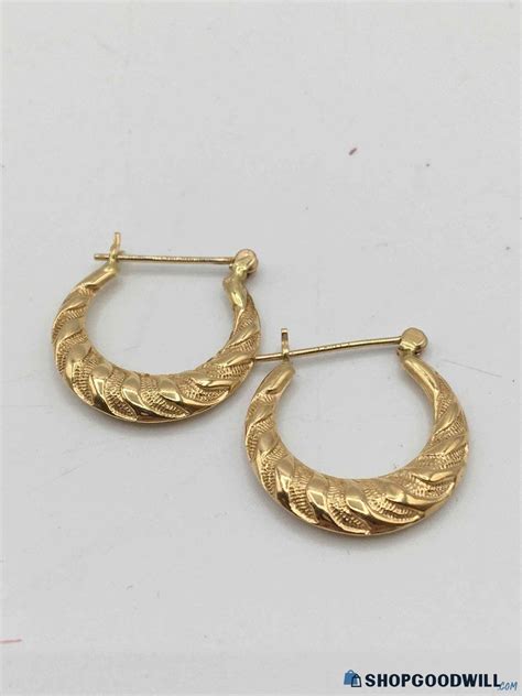 14k Yellow Gold Textured Rib Hoop Earrings 1 55g