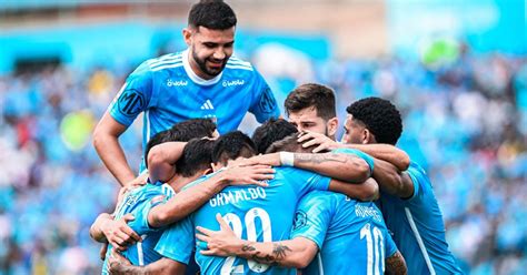 Sporting Cristal tiene nueva piel Club cervecero presentó en su