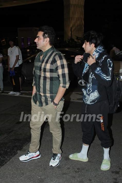 Arbaaz Khan And His Son Arhaan Khan Spotted At The Mumbai Airport Photo 558282