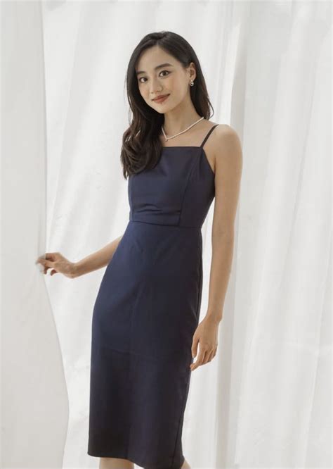 BNWT Mikayla BERNICE SATIN MIDI DRESS IN MIDNIGHT BLUE Women S Fashion