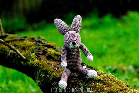 LoliLoli Amigurumi Zajączek wielkanocny na szydełku z instrukcją