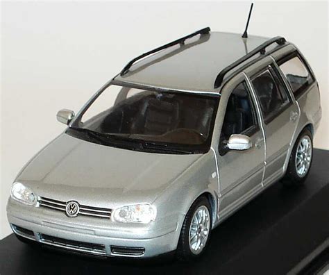 Vw Golf Iv Variant Silber Met Werbemodell Minichamps In Der Zu