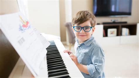 Piano for Toddlers: Introducing Music to Little Ones - Famous Parenting