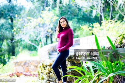 31 1 Month Pregnant Belly Stock Photos, High-Res Pictures, and Images - Getty Images