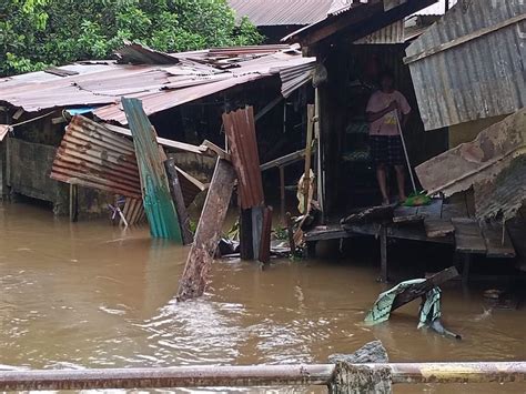 Puluhan Rumah Warga Terendam Banjir Setelah Halmahera Barat Diguyur