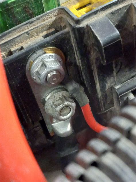 Engine Bay Fuse Box Blowing Fuses Jeep Wrangler Forum