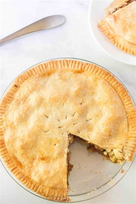 Simple Pie Crust Made With Shortening And Butter — Bless This Mess