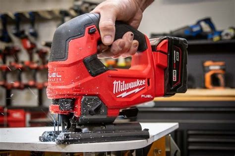 Best Cordless Jigsaw Reviews - Pro Tool Reviews