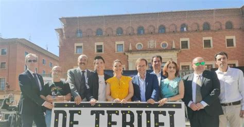 De Teruel Al Cielo Medio Centenar De Asociaciones Apoyan Albergar La