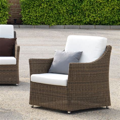 fauteuil de jardin en résine tressée marron Brin d Ouest