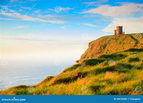 Klippen Von Moher Bei Sonnenuntergang Turm O Briens In Co Clare