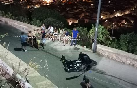 Incidente Mortale A Castellammare Del Golfo Un Paese In Lutto Video