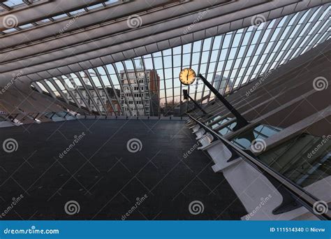 Liege train station editorial image. Image of symmetry - 111514340