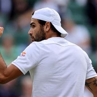 Wimbledon Matteo Berrettini è in semifinale battuto Auger Aliassime