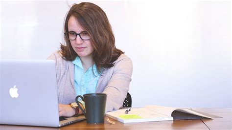 Quelle Est La Meilleure Position Pour Travailler Sur Un Ordinateur