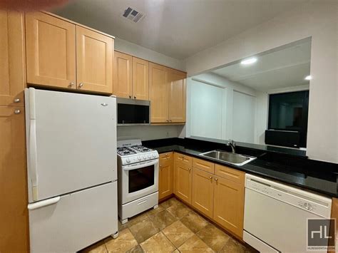 Gorgeous Rent Stabilized 1 Bed With Privat Apartment For Rent In