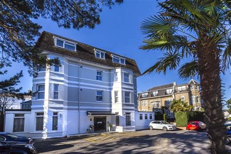 THE CONNAUGHT LODGE - Prices & Hotel Reviews (Bournemouth, England)